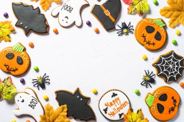 Cadılar Bayramı Gingerbread çerezleri - kabak, hayaletler, cadı şapka, SPID