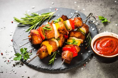 Sebzeli şiş kebap..