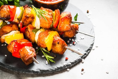 Sebzeli şiş kebap..