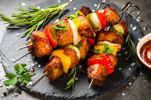 Sebzeli şiş kebap..