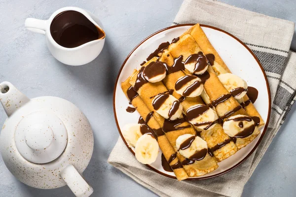 Çikolatalı ve muzlu krep..