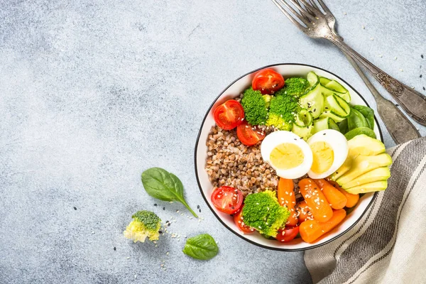 Karabuğday ve sebzeli Buda kasesi..