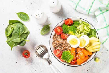 Karabuğday ve sebzeli Buda kasesi..