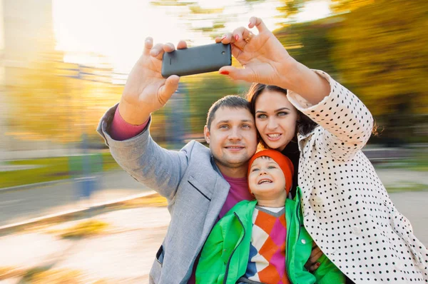 Selfie portret familie — Stockfoto