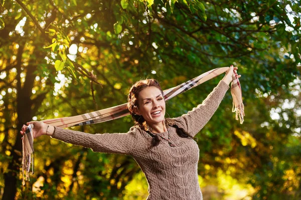 Pretty Smiling Woman Posing Scarf Sunny Forest — Stock Photo, Image