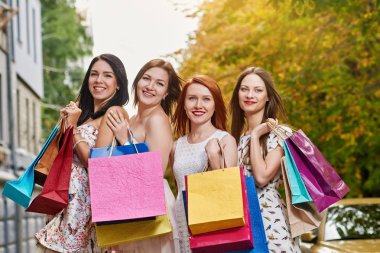 Mutlu alışveriş Grup