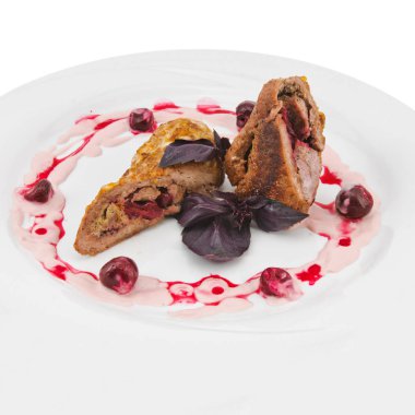 Vişne soslu dana eti