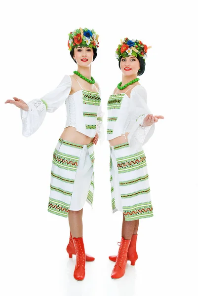 Два украинских танцора — стоковое фото