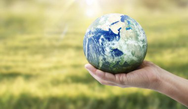 Küre , insan elinde toprak. Nasa tarafından sağlanan Dünya görüntüsü