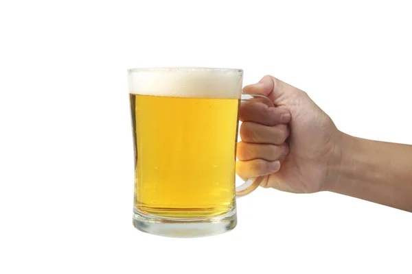 白い背景に隔離されたガラスビールの手 — ストック写真
