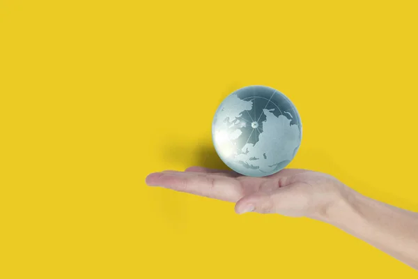 Globe ,earth in  hand, holding our planet glowing. Earth image p — Stock Photo, Image