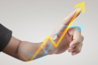 Finansal gösterge ve hesaplama işaretinin el ele dokunması