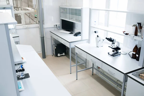 Interieur Van Leeg Wetenschappelijk Laboratorium Moderne Kliniek Kopie Ruimte — Stockfoto