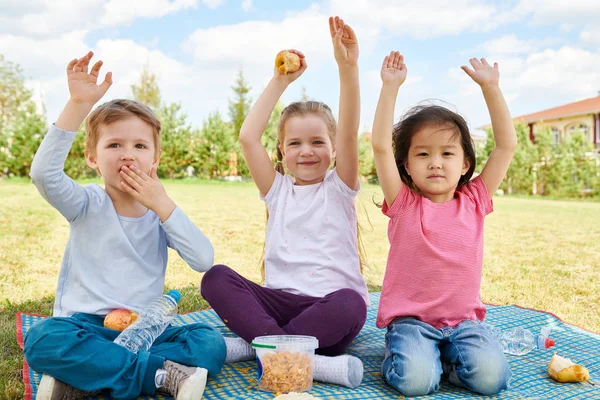 Full Length Portrait Three Happy Little Kids Sitting Blanket Enjoying — Stock Photo, Image