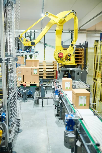 Interno Del Magazzino Dell Impianto Robot Raccolta Industriale Lavoro Scatole — Foto Stock