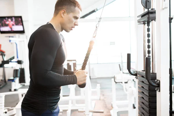 Waist Side View Portrait Handsome Muscular Man Using Weight Machine — Stock Photo, Image