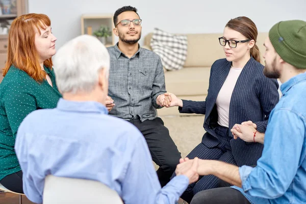 Sesión Terapia Grupo Toda Velocidad Pacientes Que Sufren Fobias Sentados — Foto de Stock