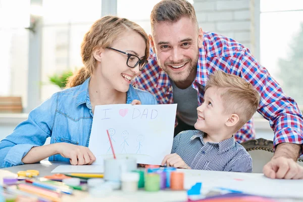 Fête Des Pères Jolie Jeune Femme Son Petit Fils Assis — Photo