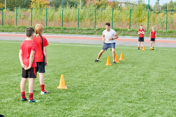 Full Length Portrait Junior Football Team Training Field Outdoors Focus — Stock Photo, Image