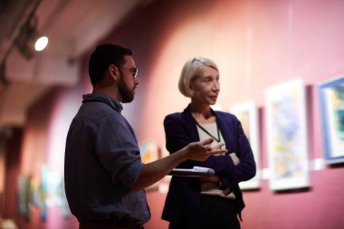 Bel kadar portre işçilerin Müzesi sergi resimlerinde teftiş iki Sanat Galerisi