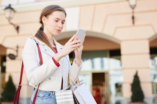 Serious Pensive Young Woman Ponytail Walking Using Convenient App Shopping — Stock Photo, Image