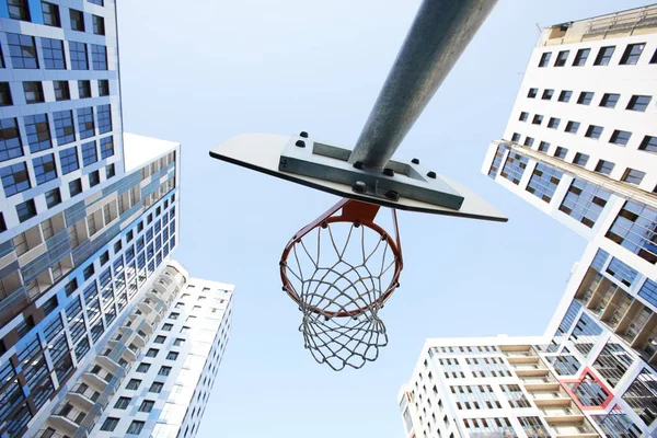 Vue Angle Bas Panier Basket Contre Ciel Arrière Plan Urbain — Photo