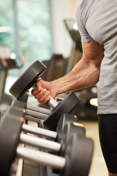 Close Muscular Male Hand Holding Heavy Dumbbell Strength Workout Gym — Stock Photo, Image