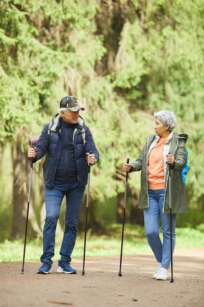 Full Length Portrait Active Senior Couple Enjoying Nordic Walking Poles — Stock Photo, Image