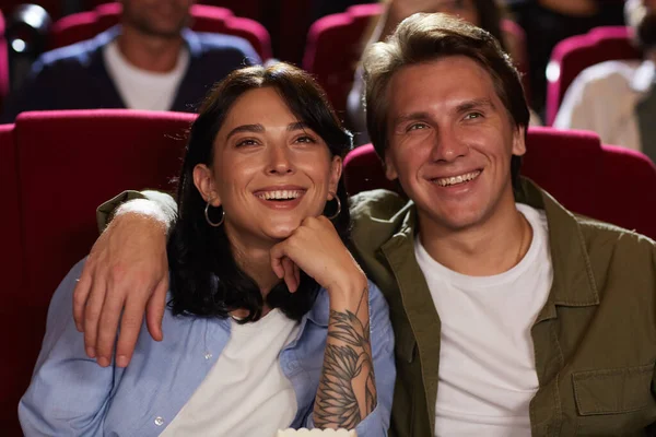 Front View Portrait Smiling Young Couple Cinema Watching Movie Embracing — Stock Photo, Image