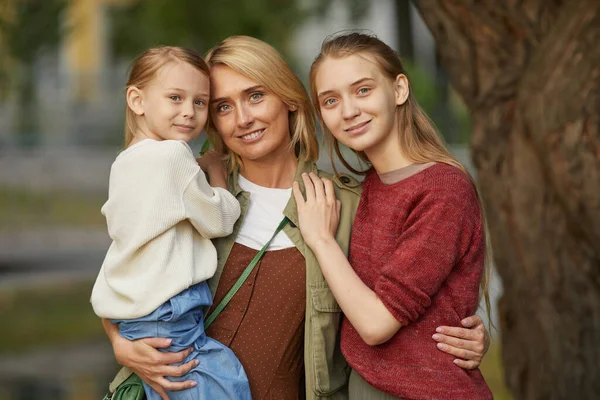 Waist Modern Adult Mother Two Daughters Posing Together Smiling Happily — Stock Photo, Image