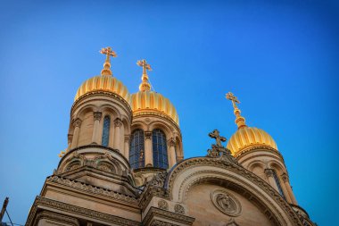 Rus Ortodoks Kilisesi St Elizabeth Neroberg üzerinde Wiesbaden'da altın kubbe.