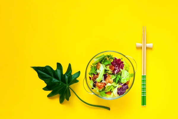 stock image Hawaiian plate of salmon Poke with spicy. 