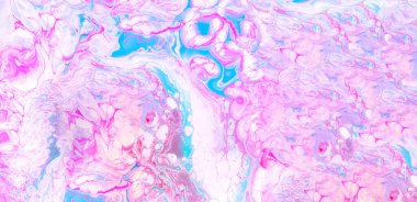 Karışık akrilik boyalarla rahatlatıcı soyut bir arka plan. Sıvı sanatı ya da ulusal pembe gün tarzında boyanmış. Moda rengi