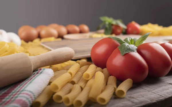 Pasta Tomatoes Ingredients Italian Restaurant — Stock Photo, Image