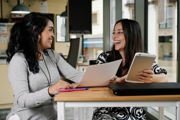 Bisnis Wanita Yang Bekerja Situs Umum Stok Lukisan  