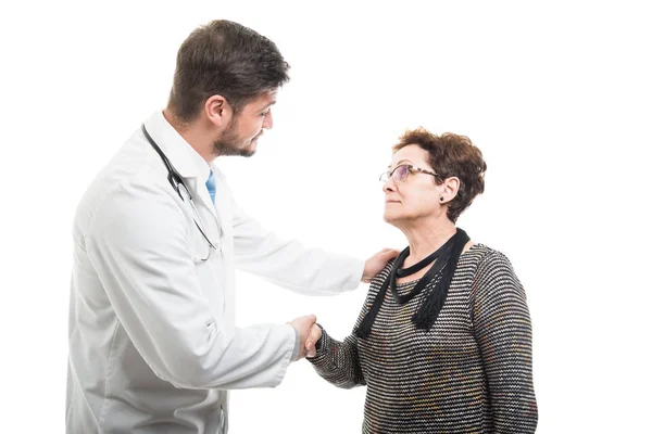 Médico Masculino Paciente Sênior Feminino Apertando Mãos Como Fechar Negócio — Fotografia de Stock