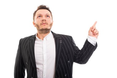 İşaret ve izole üzerinde beyaz arka plan arıyorum iş adamı portresi