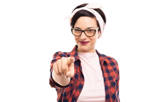 Retrato Una Joven Chica Bonita Con Anteojos Apuntando Con Dedo —  Fotos de Stock