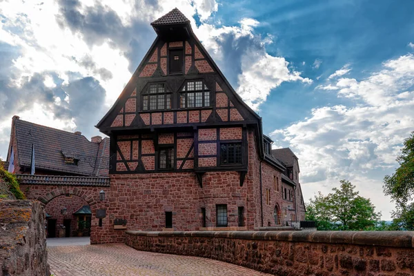 Вартбурзький замок, Німеччина. Вид на центральну частину замку. — стокове фото
