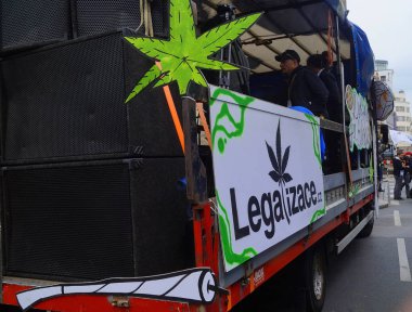 Prag 2019'da marihuana için milyonların yürüyüşü, marihuananın yasallaştırılması için gösteri
