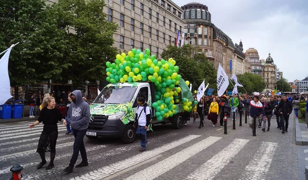 Manifestação pela legalização da maconha, marcha de milhões para a maconha em Praga 2019 — Fotografia de Stock