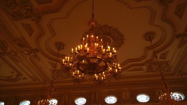 Prag, Çek Cumhuriyeti 11 Mayıs 2019 - Prag'daki Prag Kalesi'ndeki kraliyet salonunun içi