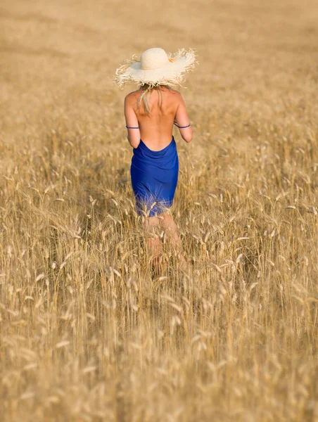 Beautiful Sexy Woman Straw Hat Blue Dress Summer Sunshine Middle — Stock Photo, Image