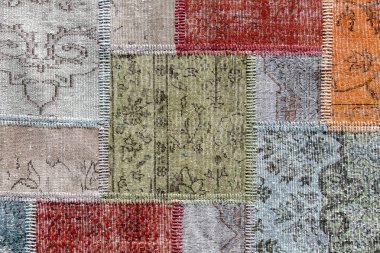Eski bir patchwork halı detayını. Yakın çekim