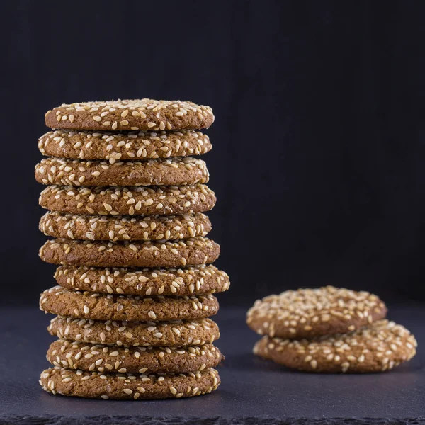 Stack Home Made Cookies Oat Cookies Sesame Seeds Background Black — Stock Photo, Image