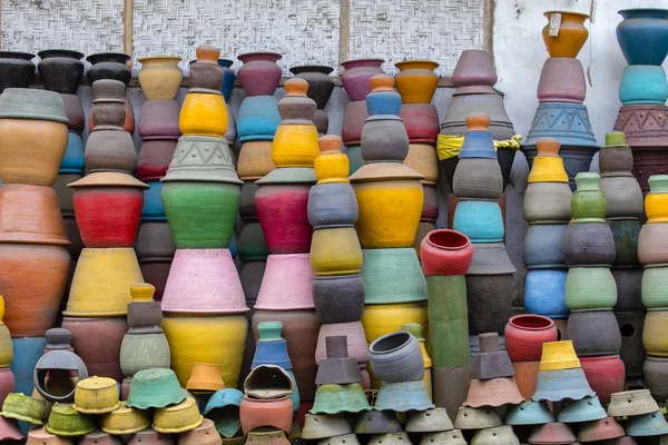 Pots Argile Colorés Sur Sol Marché Art Artisanat Touristique Ubud — Photo