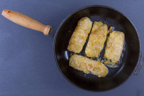 Platos Ucranianos Rollos Col Rellenos Caseros Con Arroz Carne Salsa —  Fotos de Stock