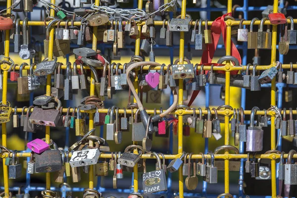 Lviv Ukraine Juli 2018 Ist Eine Menge Schlösser Andere Farbe — Stockfoto