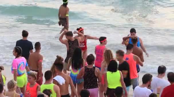 Koh Phangan Tailandia Febrero 2018 Chicas Chicos Participan Fiesta Luna — Vídeos de Stock