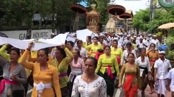 Ubud Bali Indonesia Марта 2018 Года Неопознанные Индонезийцы Участвуют Религиозном — стоковое видео